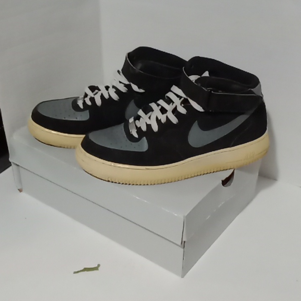 Nike Air Force 1's black gray off white